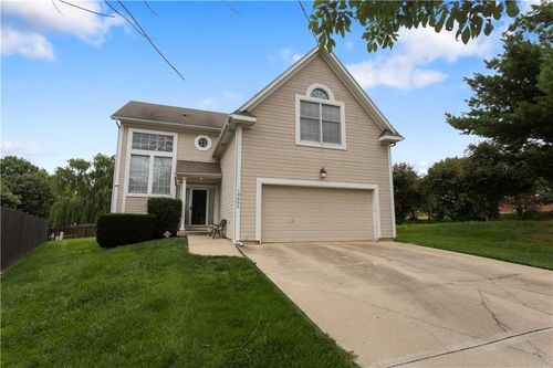 13802 S Mullen St, Olathe, KS, 66062-4590 | Card Image