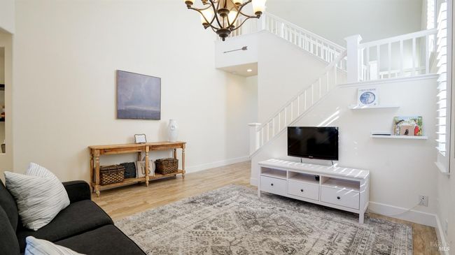 7654 12 Th Hole Dr, House other with 3 bedrooms, 3 bathrooms and 4 parking in Windsor CA | Image 4
