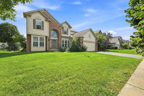 1177 Blue Heron Cir, Antioch, IL, 60002-6403 | Card Image