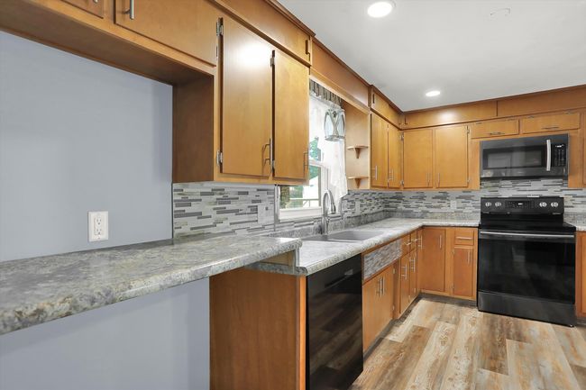 2220 E 7 Th St, House other with 2 bedrooms, 2 bathrooms and null parking in Anderson IN | Image 17