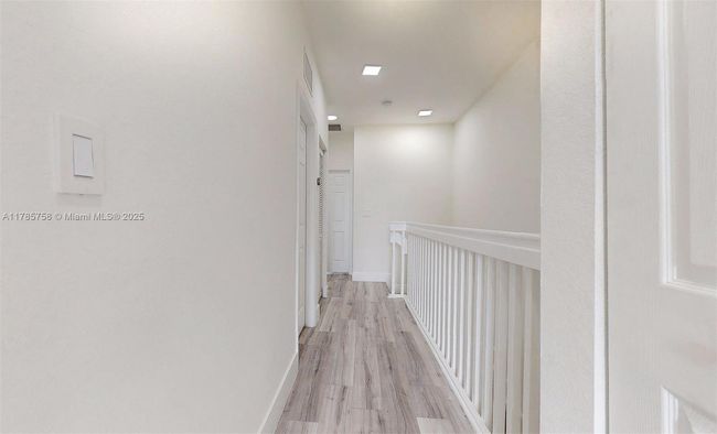 9231 W 32 Nd Ln, Home with 3 bedrooms, 3 bathrooms and null parking in Hialeah FL | Image 32