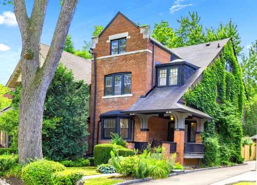 158 Walmer Rd, Toronto, ON, M5R2X9 | Card Image