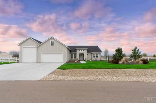 24696 Regal Rd, Middleton, ID, 83644-6153 | Card Image