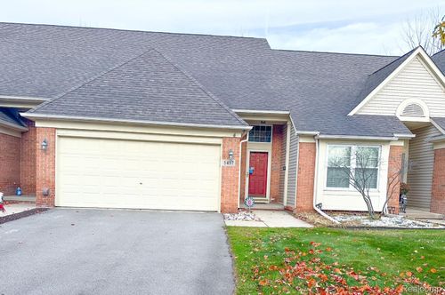 5457 Greenway Dr, Trenton, MI, 48183-7207 | Card Image