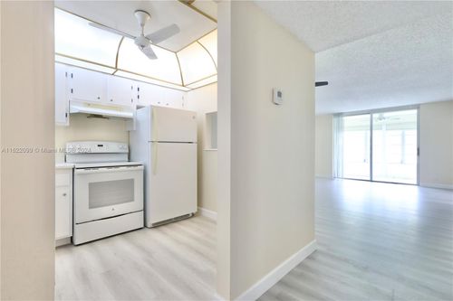 apt-210m-6870 Royal Palm Blvd, Margate, FL, 33063-7241 | Card Image