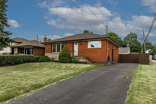 173 W 32nd St, Hamilton, ON, L9C5H1 | Card Image