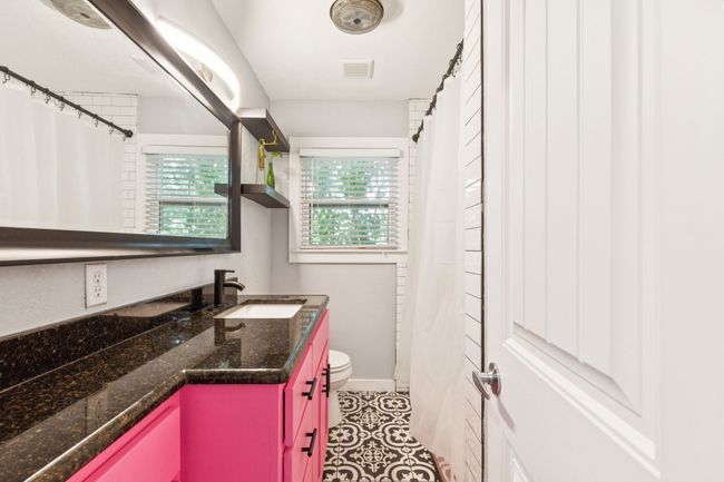 Secondary bathroom | Image 21