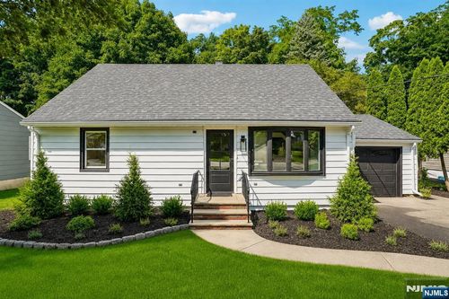 509 Ramapo Valley Rd, Oakland, NJ, 07436-2810 | Card Image