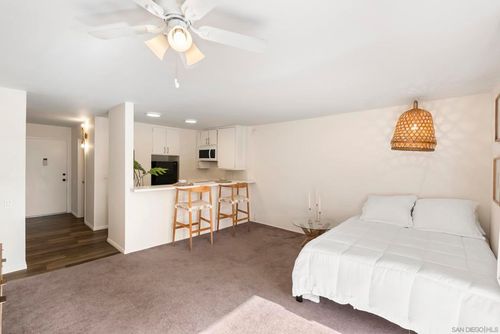 unit-2-222-1885 Diamond St, San Diego, CA, 92109-3347 | Card Image