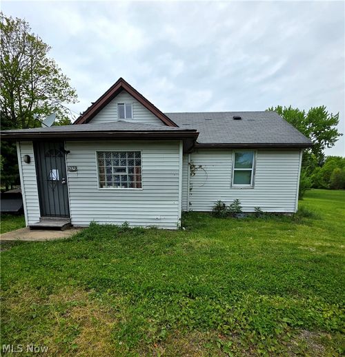 6270 Fairview Rd, Austintown, OH, 44515-4303 | Card Image