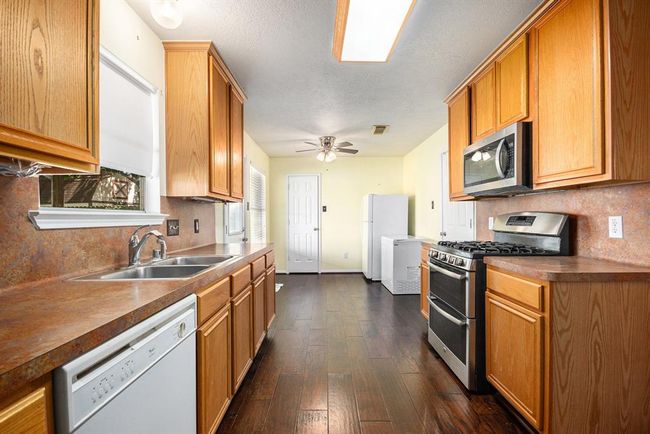 4907 Brower Crest Dr, House other with 3 bedrooms, 3 bathrooms and 2 parking in Pasadena TX | Image 11