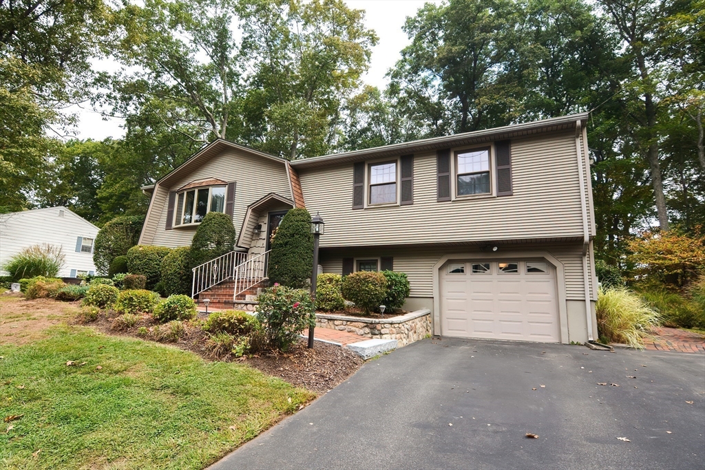 Harding St, Milford, MA 01757