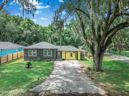 1334 1st Ave, GAINESVILLE, FL, 32641-5777 | Card Image