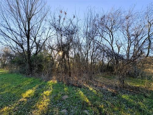 613 N San Jacinto Street, Hearne, TX, 77859 | Card Image