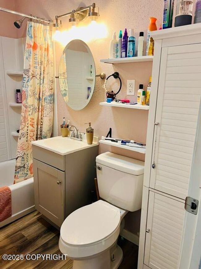 1st Bathroom | Image 29