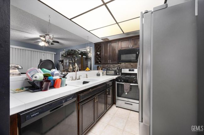 APT-5 - 3301 Columbus St, Condo with 3 bedrooms, 2 bathrooms and null parking in Bakersfield CA | Image 13