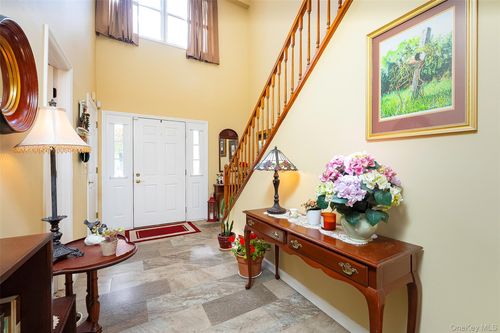 26-26 Deer Crossing Dr, Fishkill, NY, 12524-1361 | Card Image