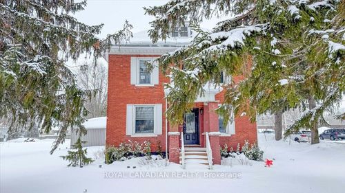 131 Elora St N, Harriston, ON, N0G1Z0 | Card Image