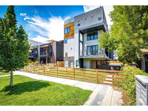 1585 King St, Denver, CO, 80204-1663 | Card Image