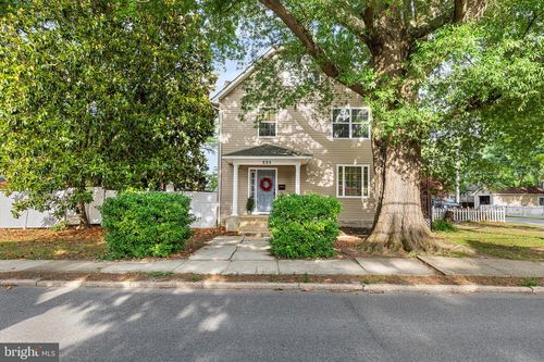 225 S 2nd St, Denton, MD, 21629-1224 | Card Image