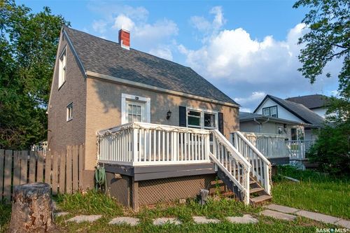 2261 Wascana St, Regina, SK, S4T4K3 | Card Image