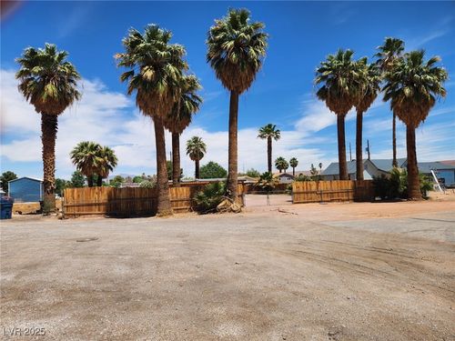 542 Bonelli Ave, Overton, NV, 89040-9033 | Card Image