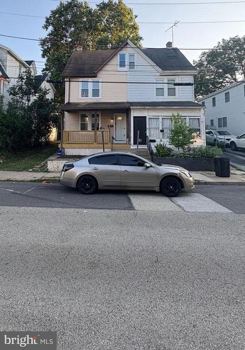 24 Maple Ter, CLIFTON HEIGHTS, PA, 19018-1613 | Card Image