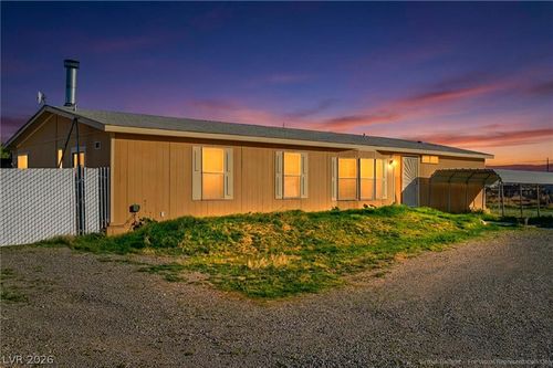 5701 Bonnie St, Pahrump, NV, 89048-7463 | Card Image