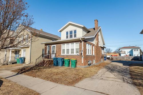 17 6th Street, Fond Du Lac, WI, 54935 | Card Image