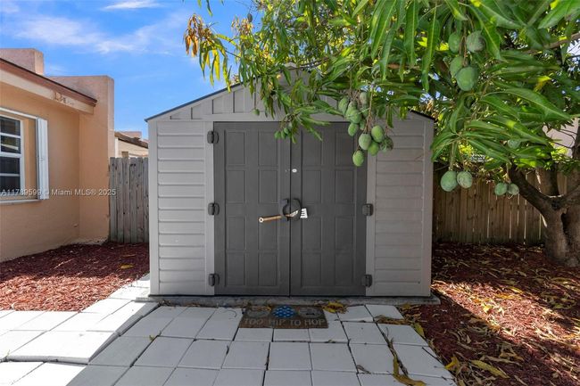 APT-84 - 10375 Sw 154 Th Circle Ct, Condo with 3 bedrooms, 2 bathrooms and null parking in Miami FL | Image 37
