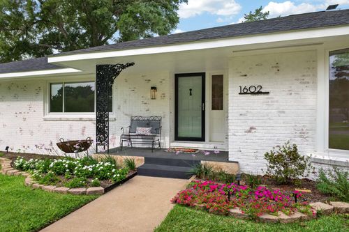 1602 Harrison Rd, Brenham, TX, 77833-4922 | Card Image