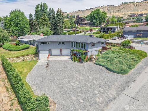 2540 N Astor Ave, Wenatchee, WA, 98802-3967 | Card Image