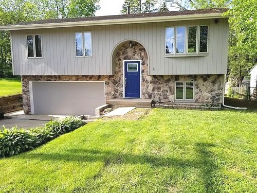 8804 Ramble Rd, Wonder Lake, IL, 60097-9447 | Card Image