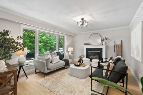 119 Thorncliffe St, Oshawa, ON, L1H7H3 | Card Image