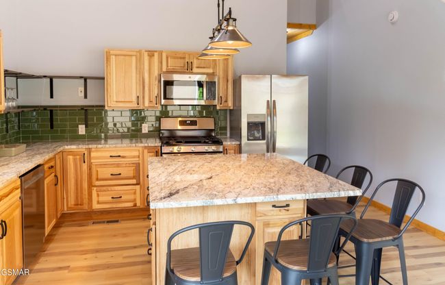 617 Davenport Rd, House other with 3 bedrooms, 3 bathrooms and null parking in Gatlinburg TN | Image 17