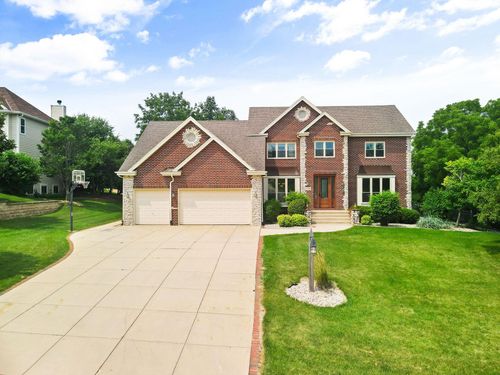 W271N2631 Orchard Lane, Pewaukee, WI, 53072 | Card Image