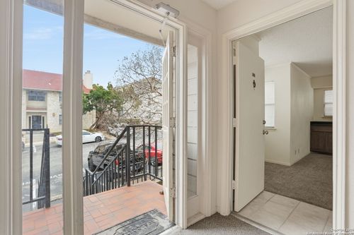 908-7738 Chambers Rd, San Antonio, TX, 78229-2667 | Card Image