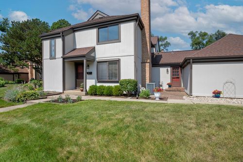 1296 Farnsworth Lane, Buffalo Grove, IL, 60089 | Card Image
