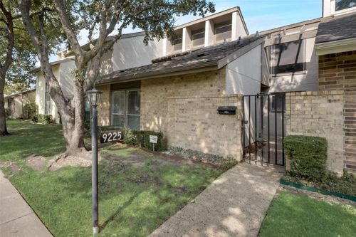 9225 Flickering Shadow Dr, Dallas, TX, 75243-2029 | Card Image