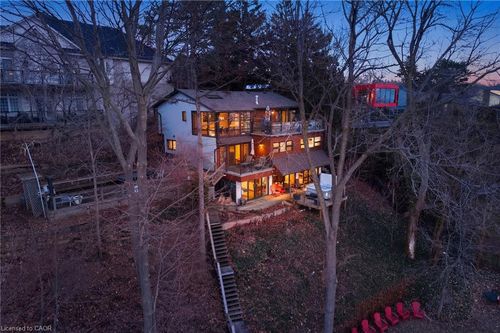 868 Danforth Pl, Burlington, ON, L7T1S2 | Card Image