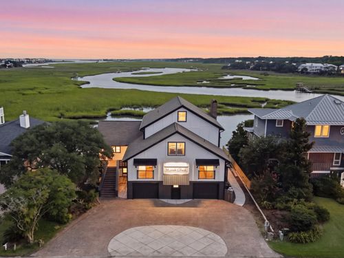 75 Marsh Hen Dr, Pawleys Island, SC, 29585-5577 | Card Image