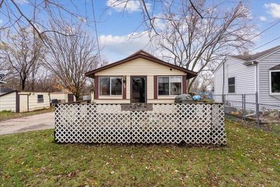 69 Zuma Street, House other with 2 bedrooms, 1 bathrooms and null parking in Waterloo IA | Image 1