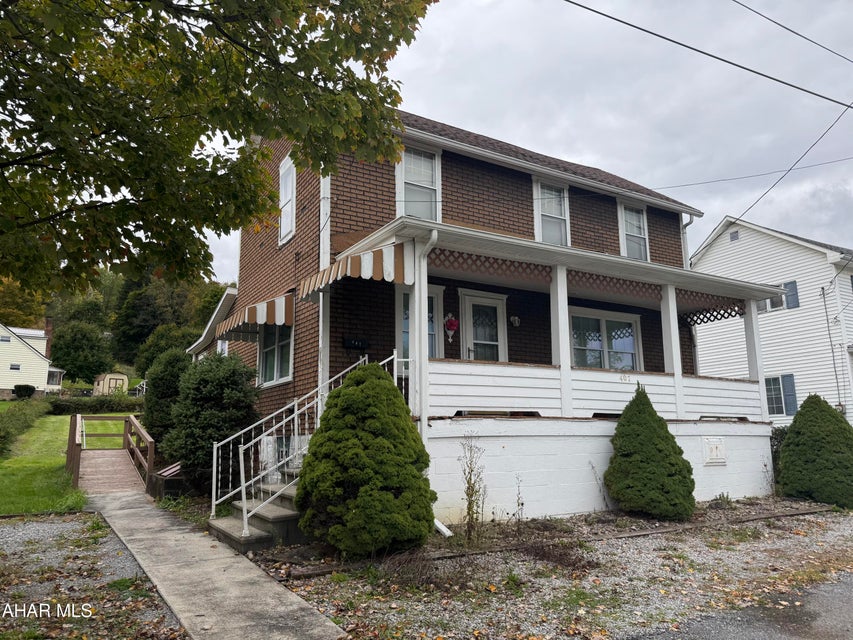 Joseph St, Northern Cambria, PA 15714