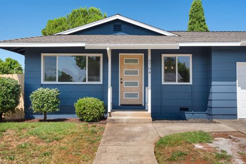 3704 Polaris Way, Redding, CA, 96002-3045 | Card Image