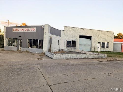 105 E Grand Ave, Campbell, MO, 63933-1506 | Card Image