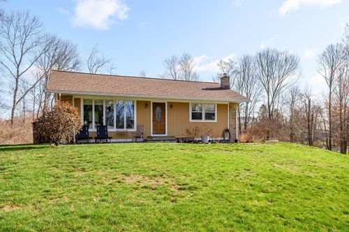 56 E Lake Rd, Danbury, CT, 06811-2826 | Card Image