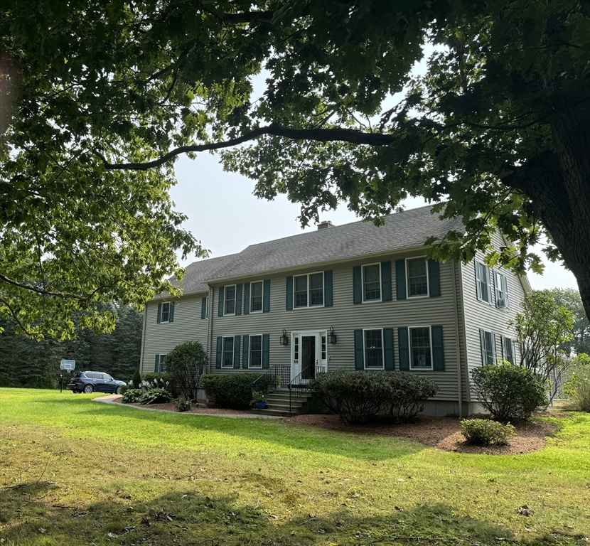 Boston Rd, Sutton, MA 01590