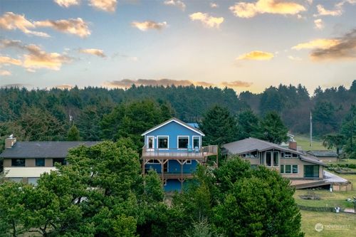 7 Ocean Ln, Copalis Beach, WA, 98535-1231 | Card Image
