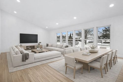 4018 Yorkshire Ln, Northbrook, IL, 60062 | Card Image