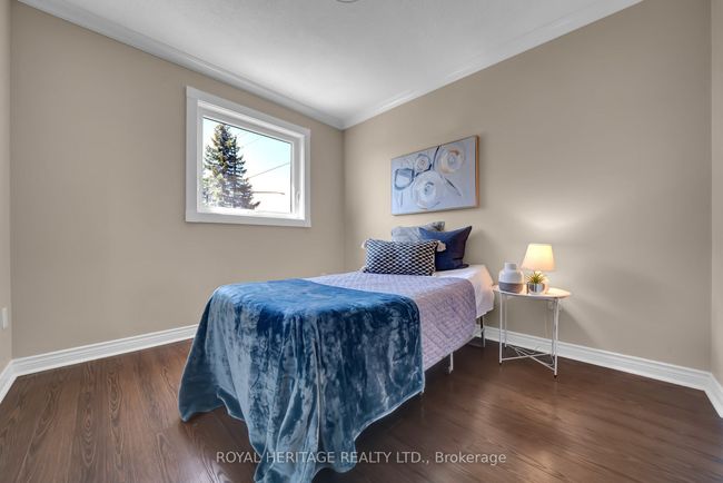 130 Brownstone Cres, House attached with 3 bedrooms, 3 bathrooms and 2 parking in Courtice ON | Image 14